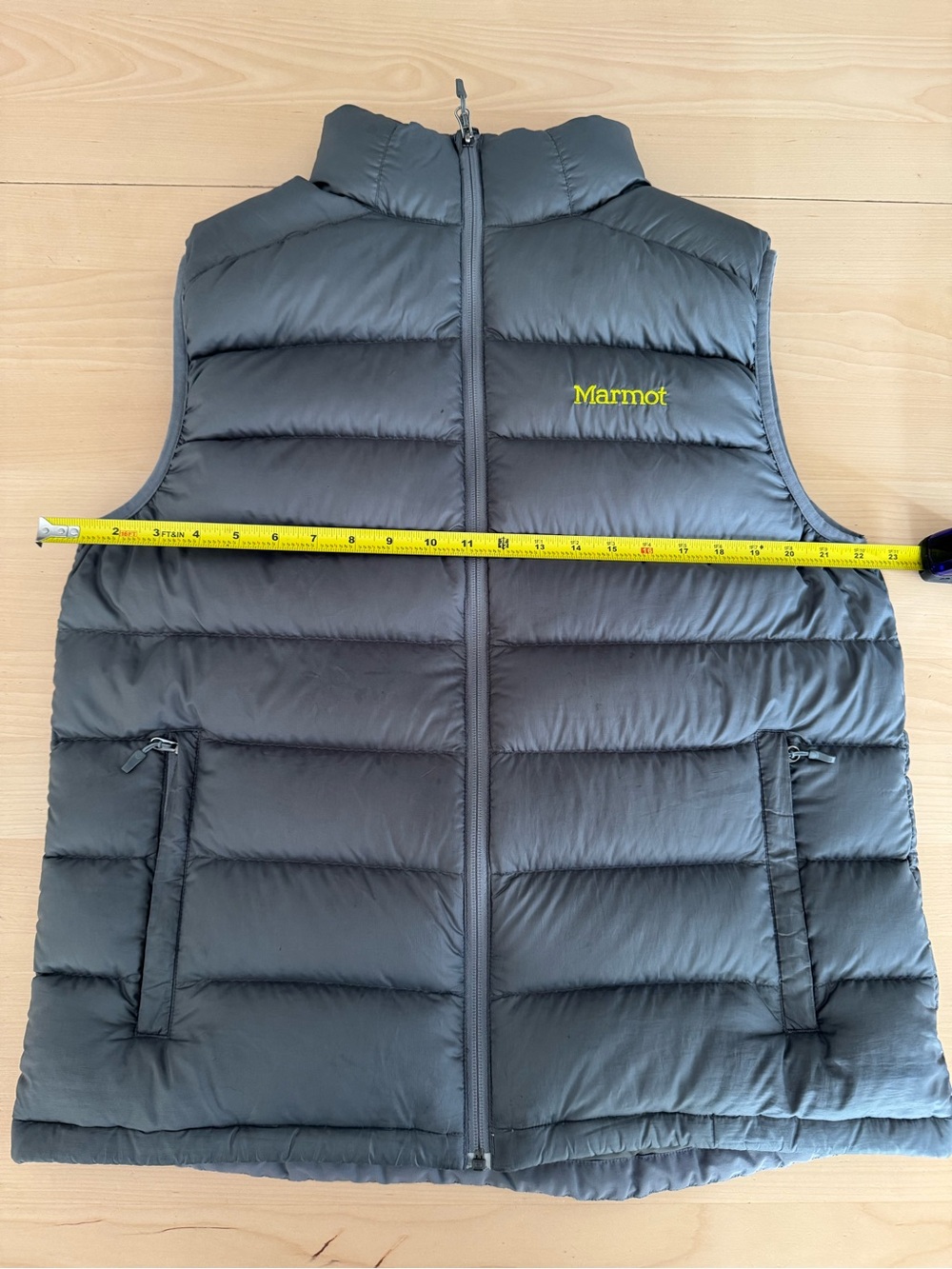 Marmot 800 Fill Charcoal Puffer Vest Men’s size L